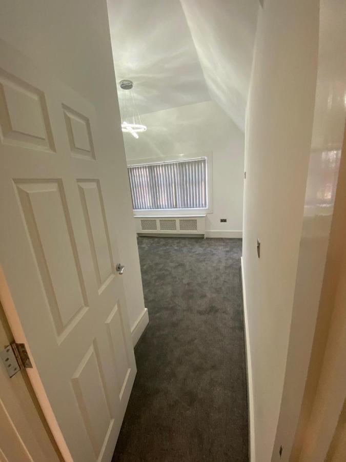 Ferienwohnung Penthouse Apt8 Wolverhampton Exterior foto