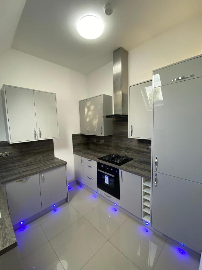 Ferienwohnung Penthouse Apt8 Wolverhampton Exterior foto