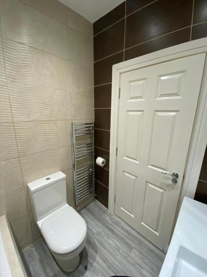 Ferienwohnung Penthouse Apt8 Wolverhampton Exterior foto
